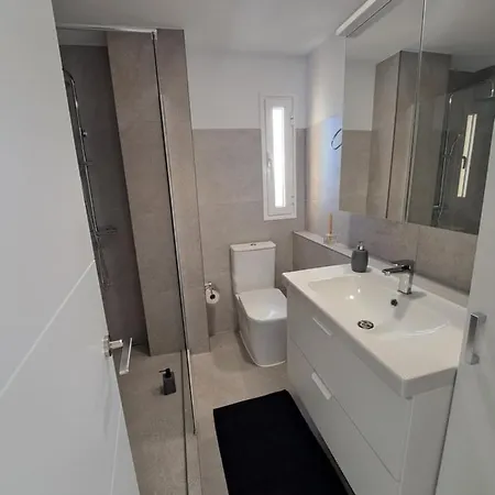 Panoramic Floor - Americas Apartment