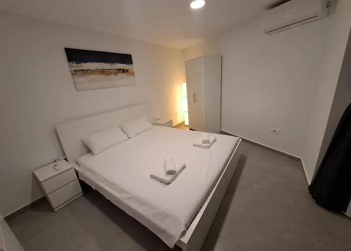 Panoramic Floor - Americas *