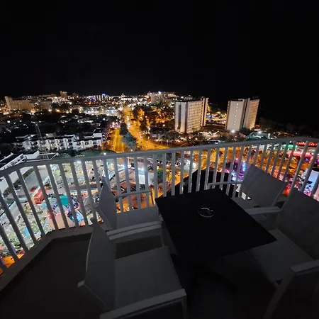 Panoramic Floor - Americas Apartment